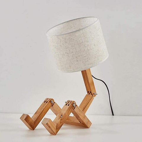 Lámpara de mesa LED de madera maciza creativa Lámparas de noche robot para dormitorios Oficina de estudio Lámpara de dormitorio de estilo europeo Lámpara de mesa pequeña de hotel W22cm*H44