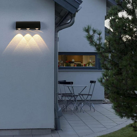 Aplique de pared para exteriores Lámpara de pared LED Blanco cálido 3000K Impermeable IP65 para entrada Pasillo Patio Jardín Terraza Balcón Garaje Negro